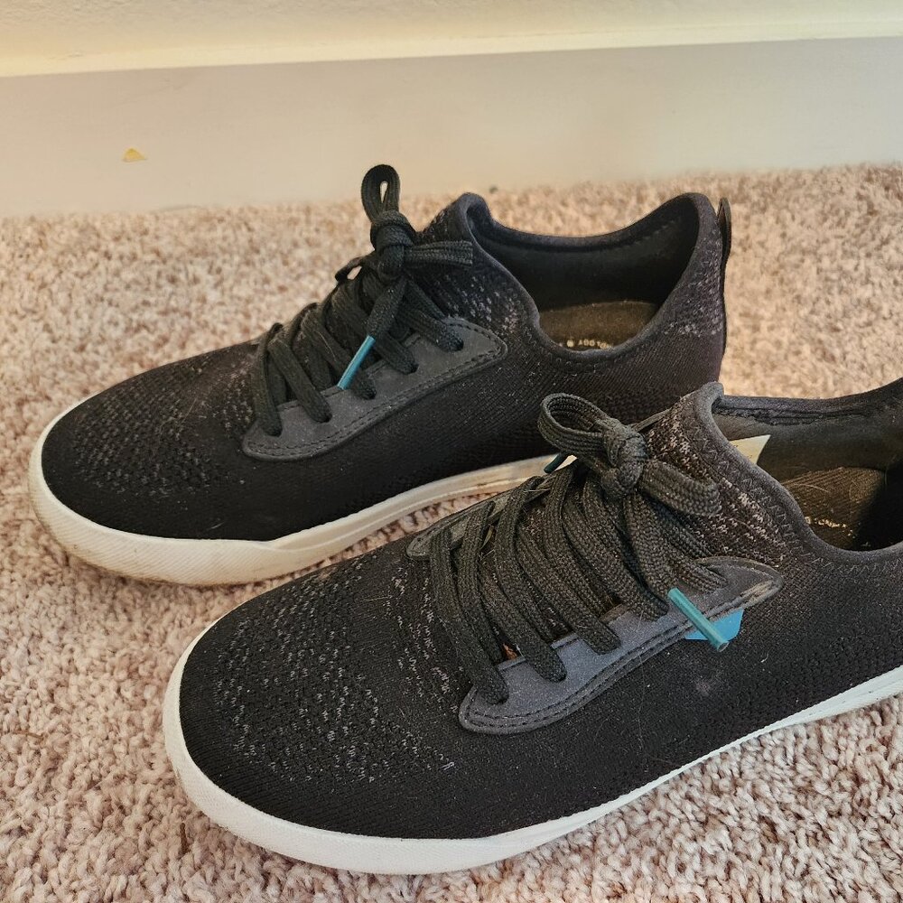 Vessi Weekend Sneakers (Black, Size 8)